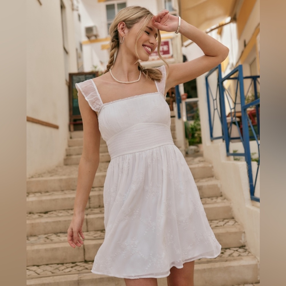 Hollister Saidie Chiffon Flutter Sleeve Mini Dress